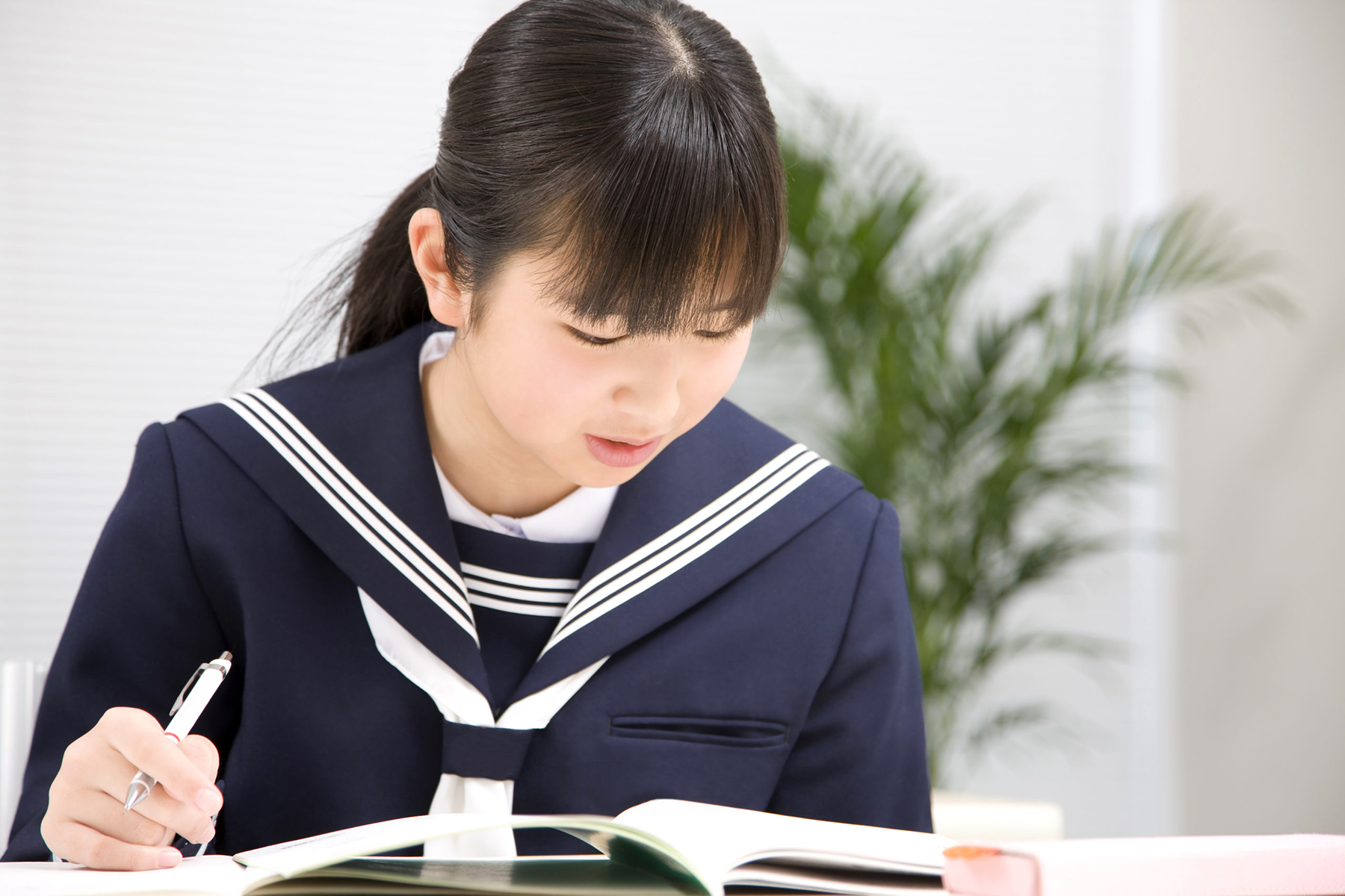 アルファゼミナールの高校看護科受験コース 京都の看護大学・看護学校・助産学校・保健師学校受験予備校・塾 小論文・作文講座 看護学生のサポート 国家試験対策 