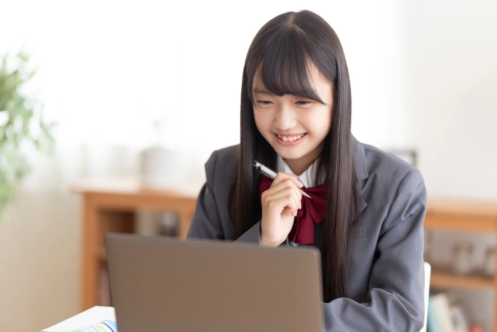 アルファゼミナールのオンライン個別指導 京都の看護大学・看護学校・助産学校・保健師学校受験予備校・塾 小論文・作文講座 看護学生のサポート 国家試験対策 